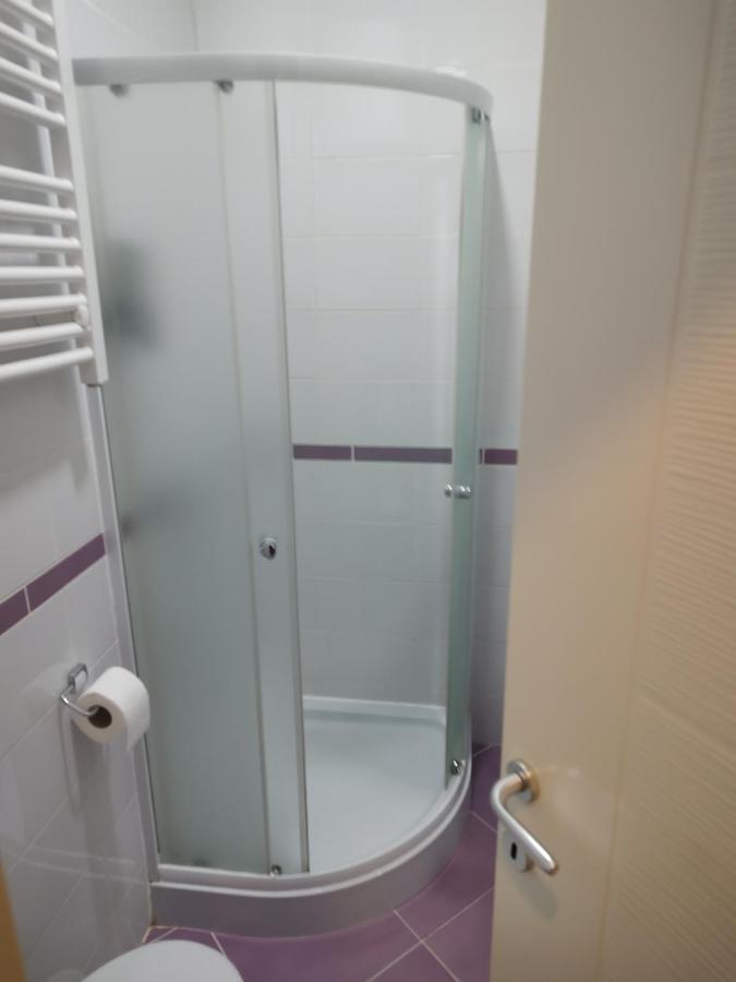 Apartman Terazije 5 Appartamento Belgrado Esterno foto