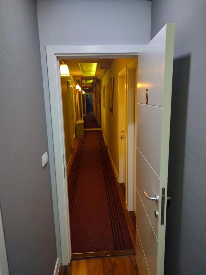 Apartman Terazije 5 Appartamento Belgrado Esterno foto
